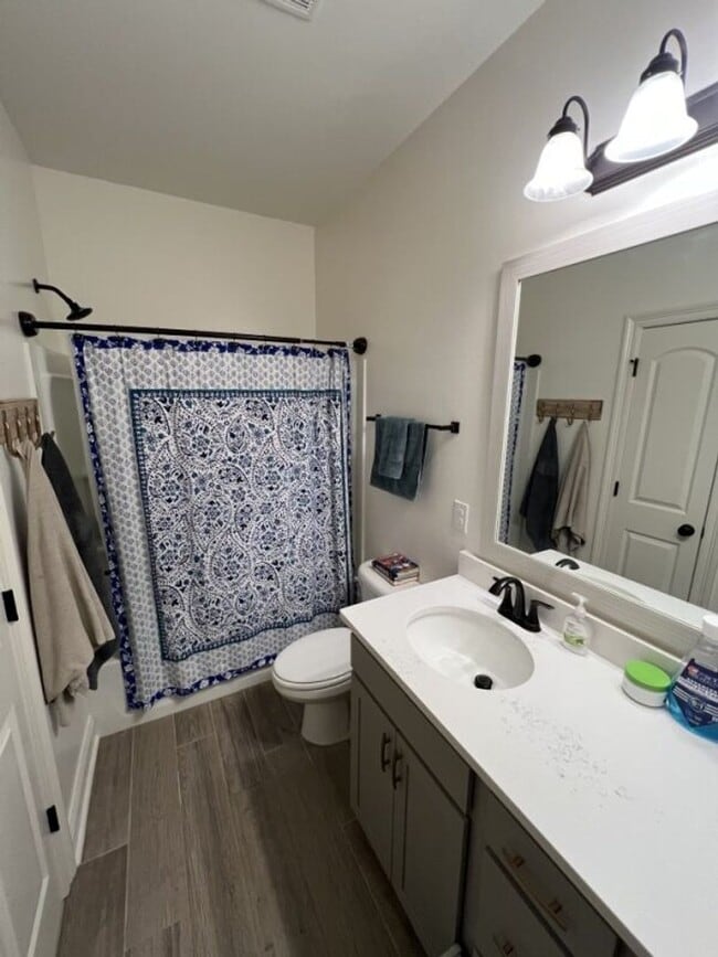 Building Photo - Spacious 5 Bedroom Home in Lake Haven – Zachary, LA