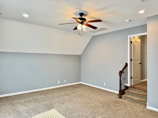 Building Photo - Large Open 4 Bedroom Home with Bonus! Tree Lined Backyard with Privacy Fence!