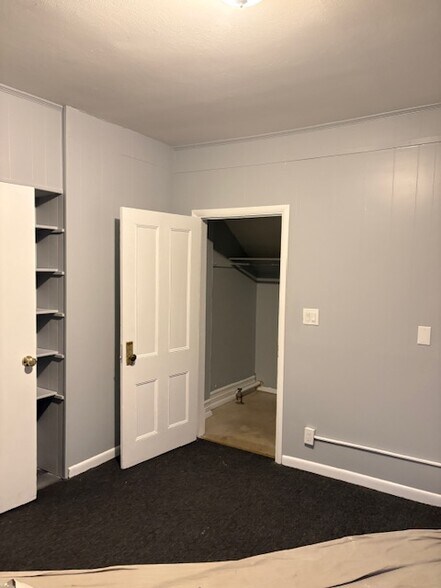 Building Photo - 55 Worrall Ave