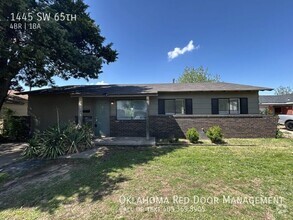 Building Photo - 1445 SW 65th-