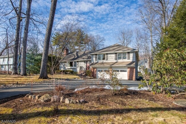 Building Photo - 237 Morris Ave