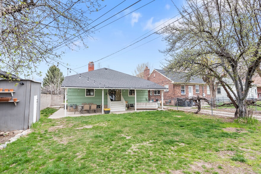 Building Photo - 716 E 50 S