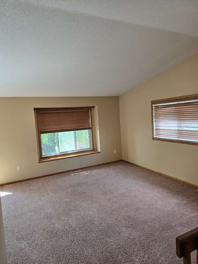 Building Photo - 3502 28th St SW