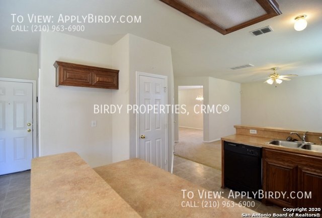 Building Photo - 410 Point Vly San Antonio, TX