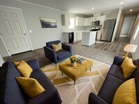 Building Photo - 38035 Leverette Ave