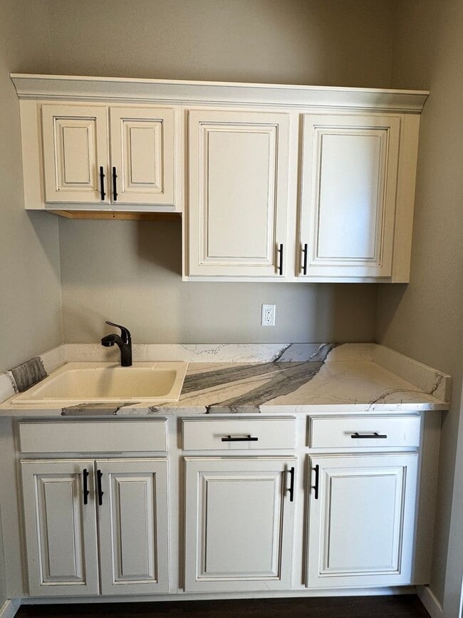 Building Photo - Occupied, do not disturb tenants.  West Valley 3 bedroom 3 Car Garage Custom Built