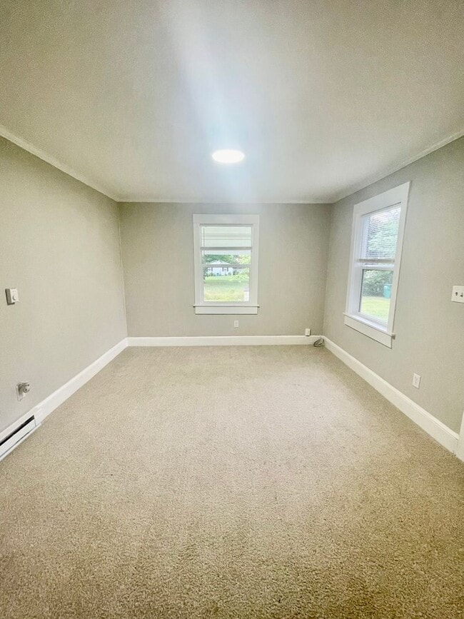 Building Photo - Welcome to this Beautiful Newly Renovated ...