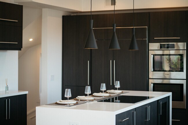 Building Photo - 80 Hackensack Plank Rd