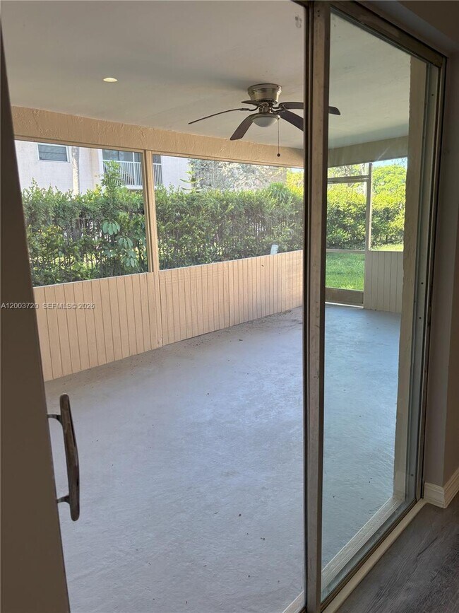 Building Photo - 8444 NW 23rd Manor