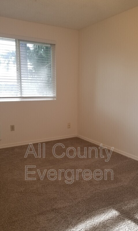 Building Photo - ***MOVE-IN SPECIAL***2250 I St NE