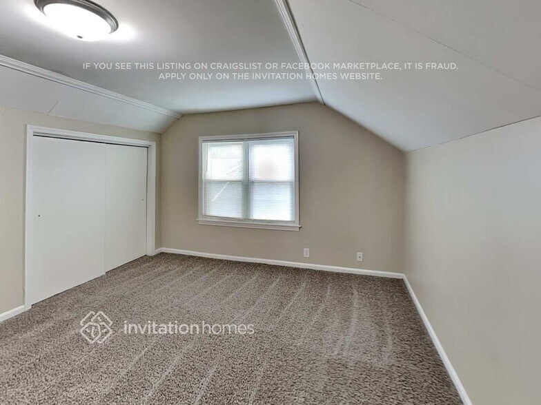 Building Photo - 9243 S 49th Ct