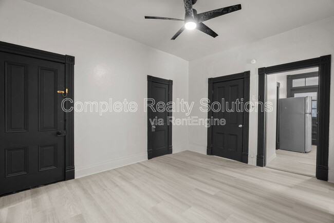 Building Photo - 4038 California Ave