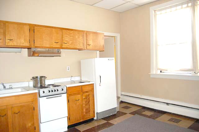 Building Photo - 223 Thayer St