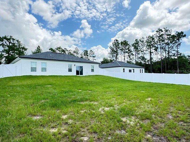 Building Photo - 5998 SW 128th St Rd