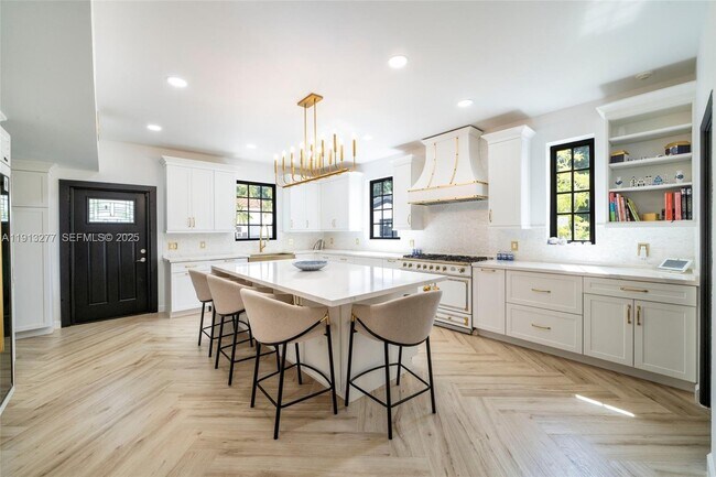 Building Photo - 5149 Alton Rd