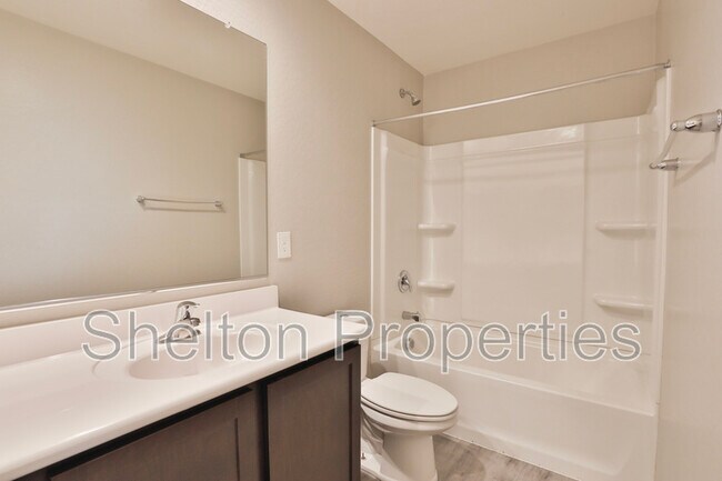 Building Photo - 18787 W Yucatan Dr