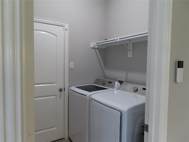 Building Photo - 426 Oleander Dr