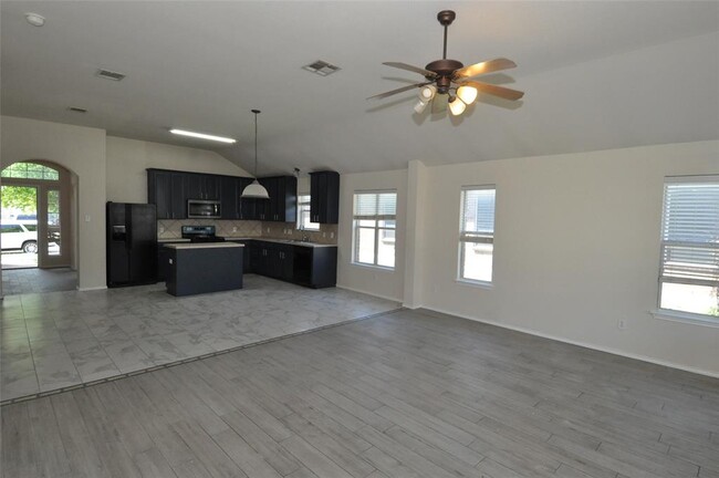 Building Photo - 1129 Alexandria Way