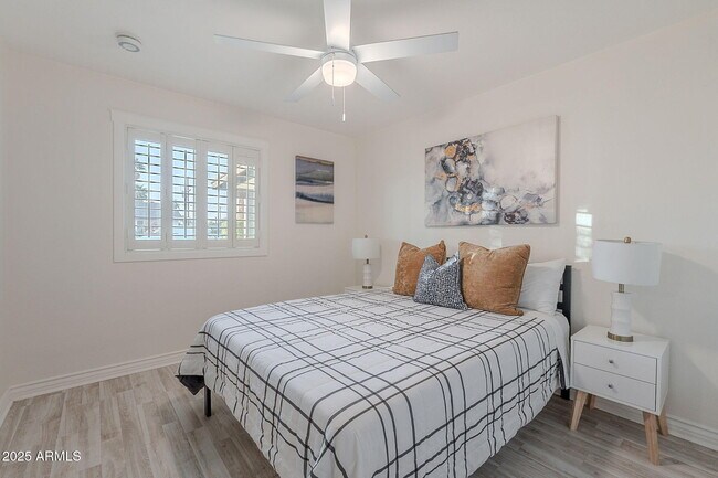 Building Photo - 8263 E Cypress St