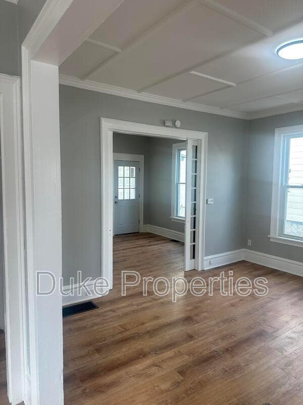 Building Photo - 5 Sheridan St