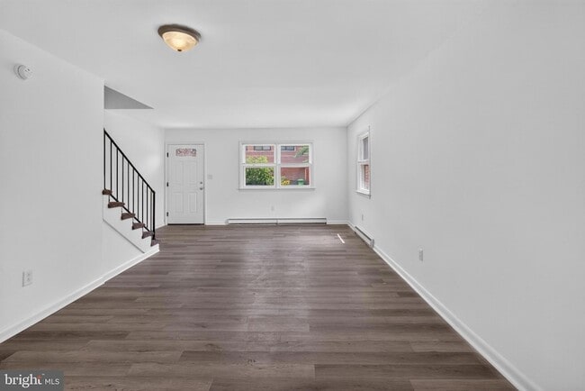 Building Photo - 351 Calvert St