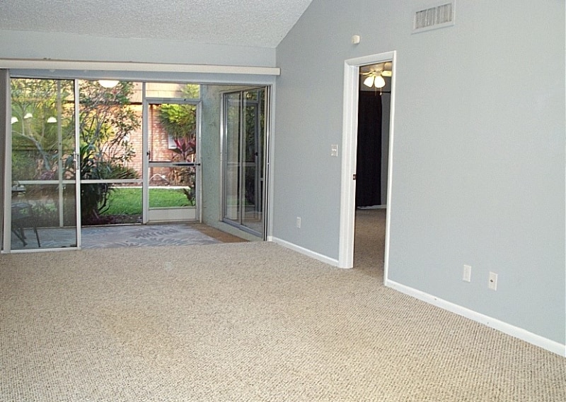 Building Photo - 490 Charlemagne Blvd