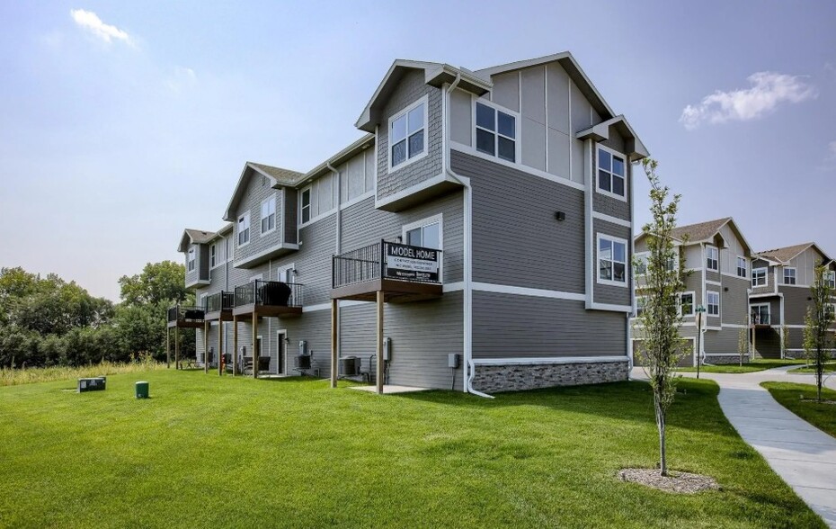Building Photo - 20875 S Ct