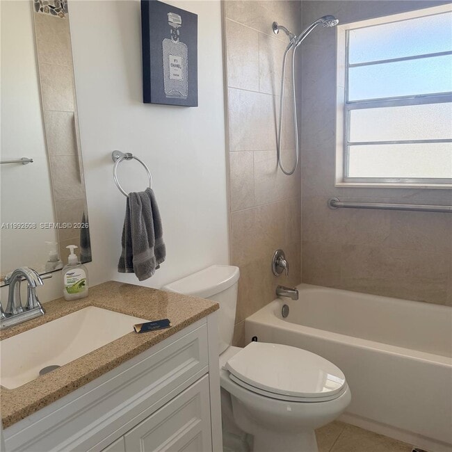 Building Photo - 7500 NW 5th Pl