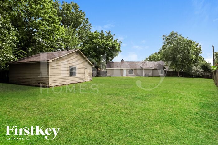 Building Photo - 7517 Port Albert Ln
