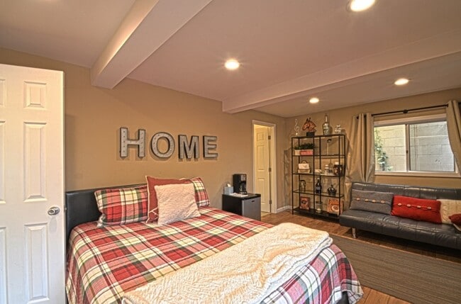 Building Photo - Beautifully Renovated Craftsman with Private Yard & Guest Suite in Prime Bankers Hill