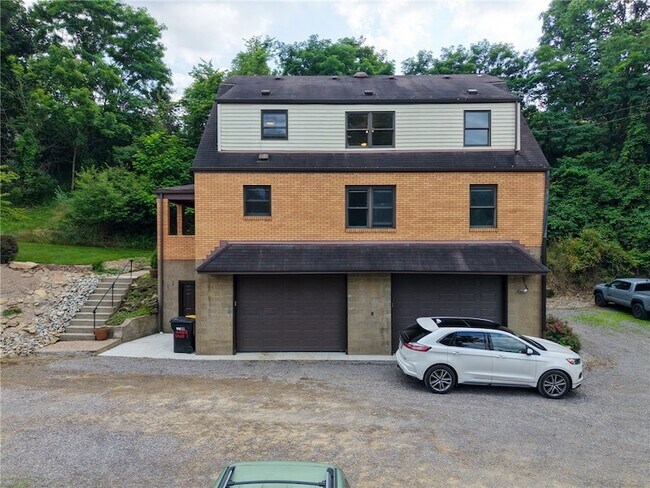 Building Photo - 4465 Mt Troy Rd Ext