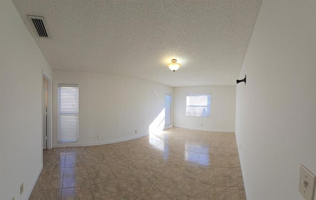 Building Photo - 7423 Pine Forest Cir W