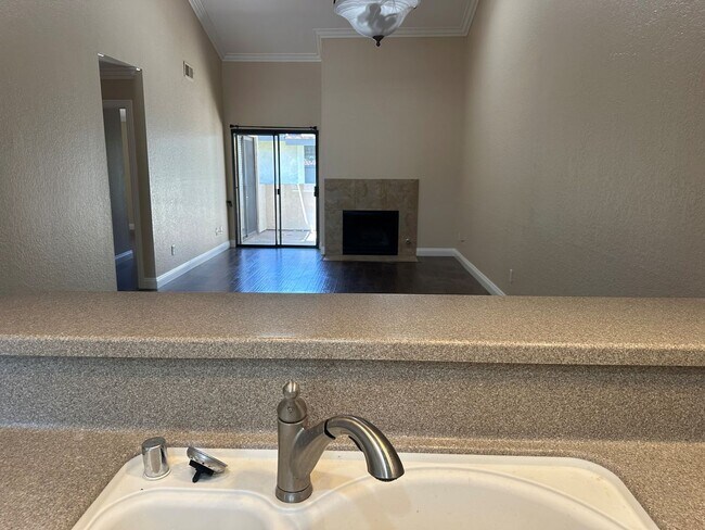 Building Photo - SHADOWRIDGE UPGRADED CONDO WITH GARAGE