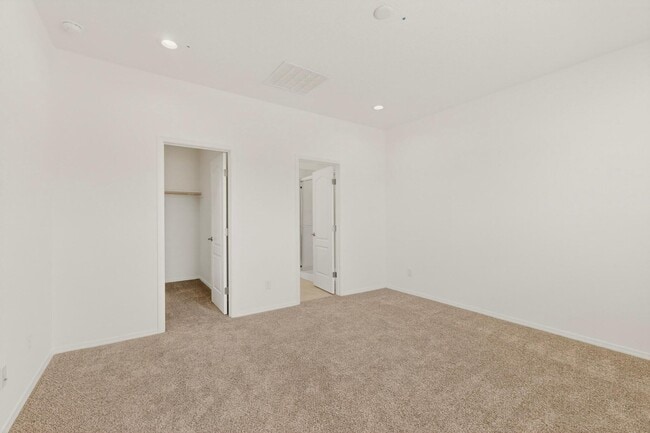 Building Photo - 308 Prism Ave SW