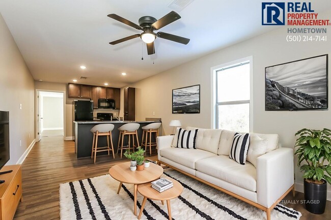 Building Photo - 875 Jane Dr