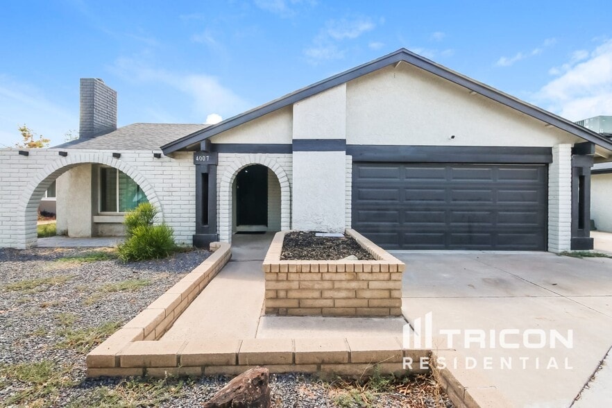 Primary Photo - 4007 E Apollo Rd