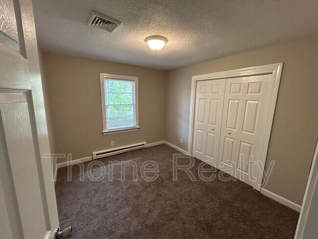 Building Photo - 112 Cane Dr