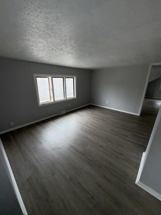 Building Photo - 2321 N Church St