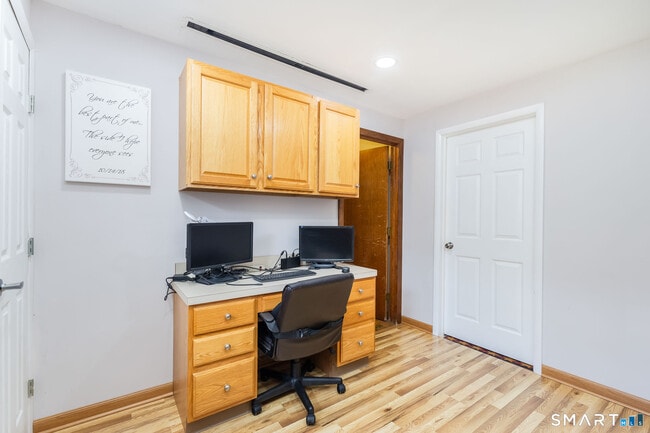 Building Photo - 164 Tanglewood Dr