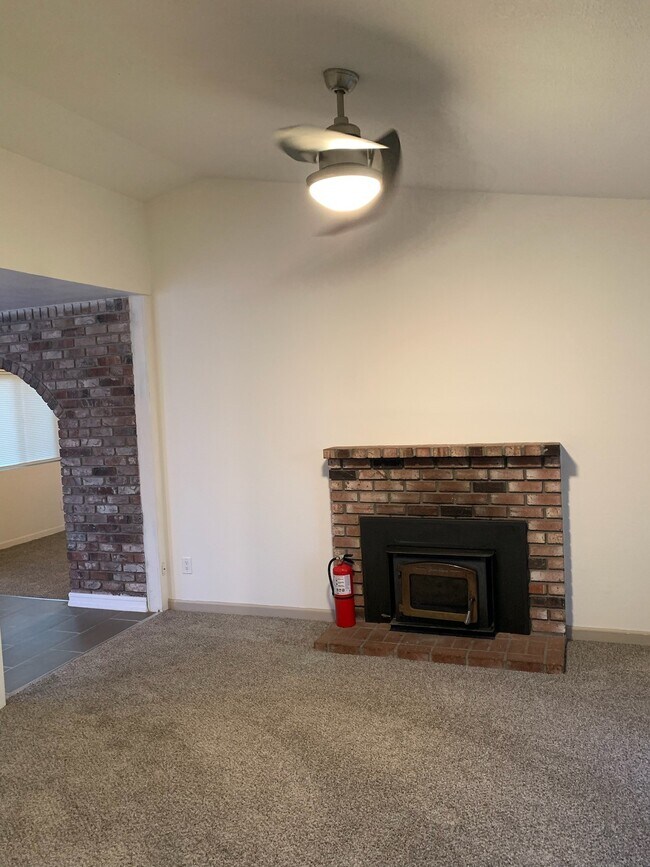 Building Photo - 911 Shelduck Ct