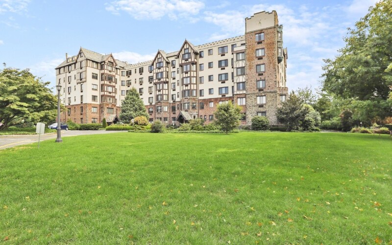 Building Photo - 47 Lafayette Pl