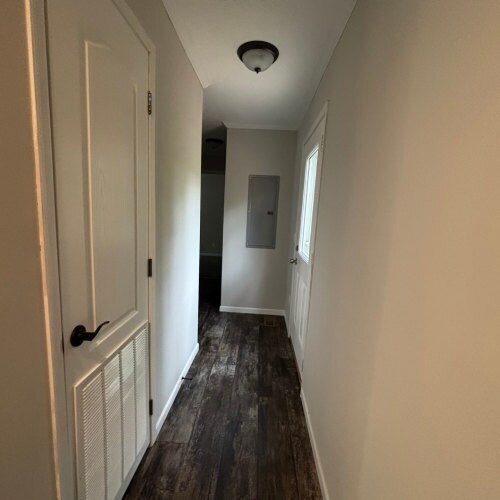 Building Photo - 105 Andrew Ave