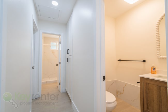 Building Photo - Beautifully Renovated 2BD | 1.5BA Duplex –...