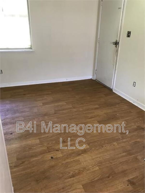 Building Photo - 8795 Channing Dr