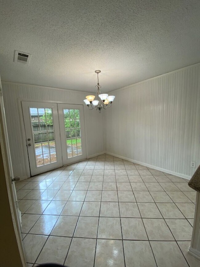 Building Photo - Come and view this open floor plan with much potential. Formal and dining room, granite counters,...