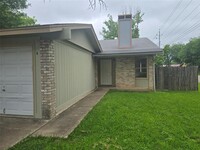 Building Photo - 420 Vista W Ct