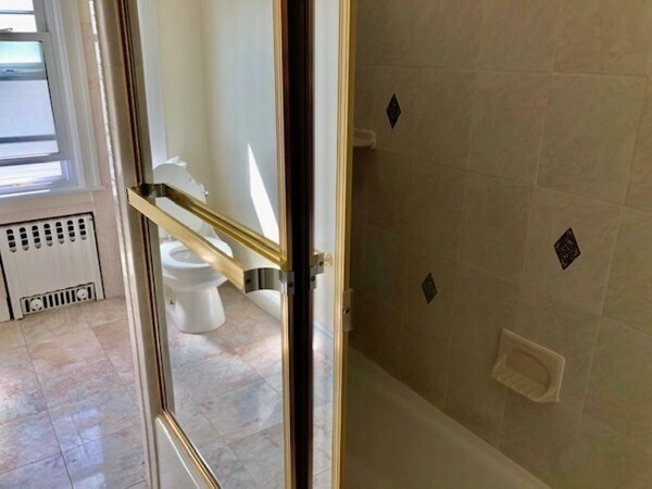 Building Photo - 12 Pinehurst St