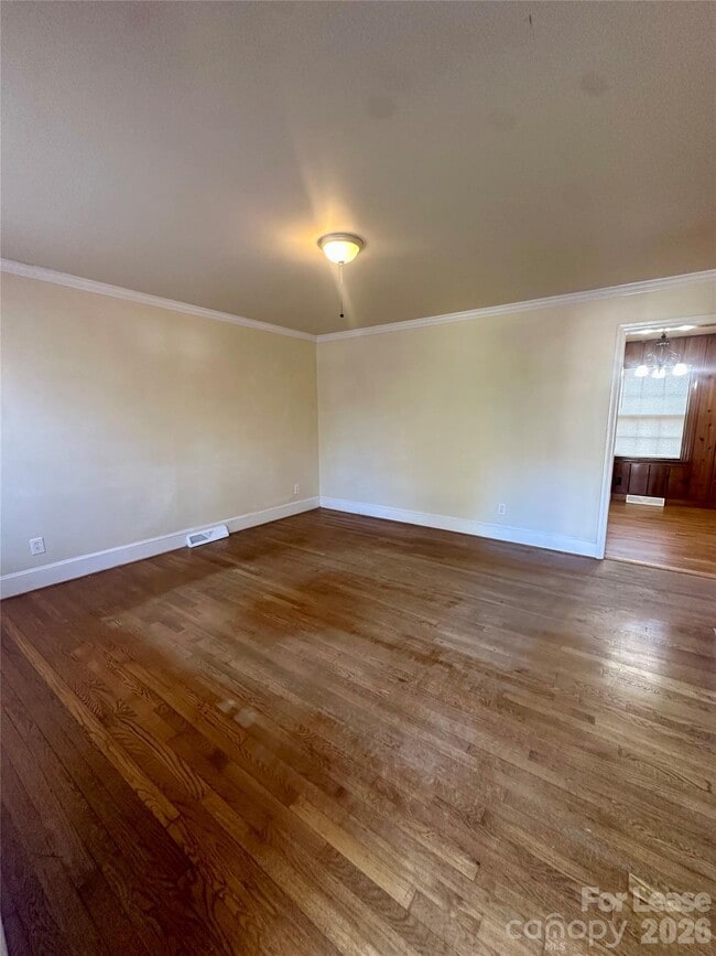 Building Photo - 4520 Holbrook Dr