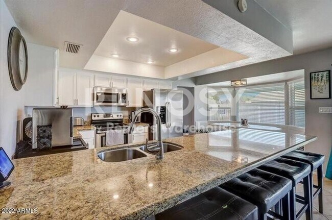 Building Photo - 4145 W Danbury Dr