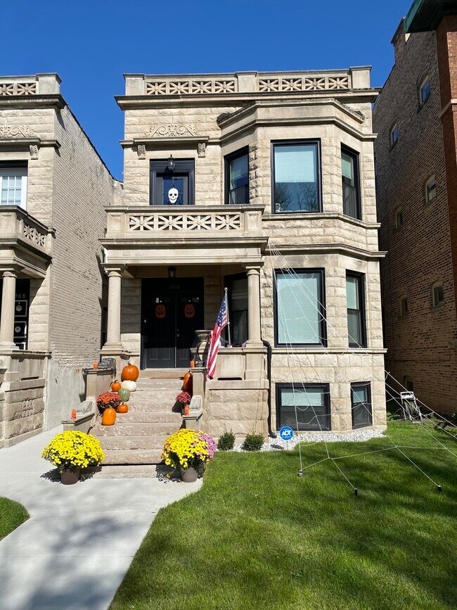 5906 W Midway Park 5906 W Midway Park Chicago IL 60644 Apartment Finder